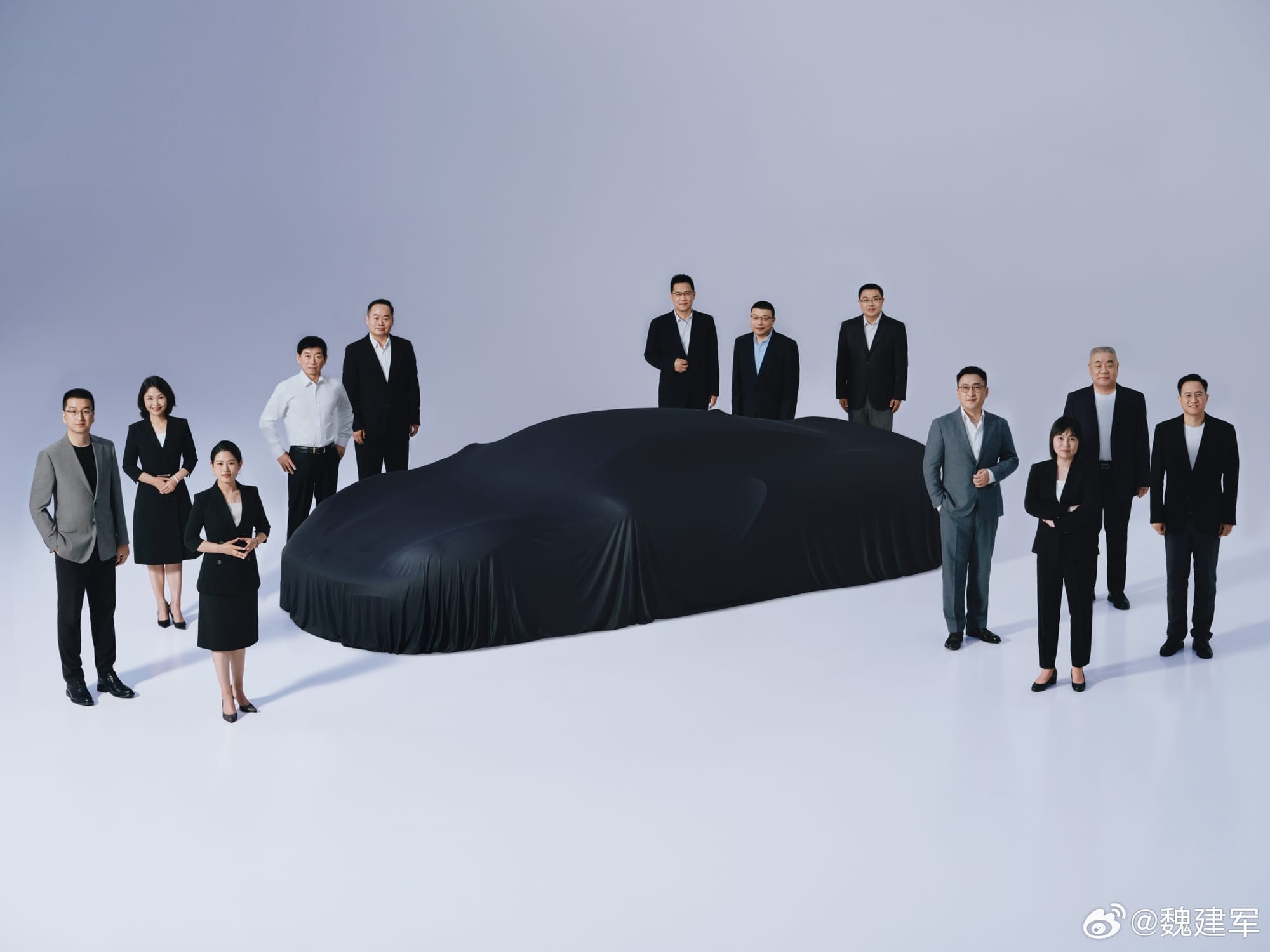 Первый суперкар GWM: V8, гибрид и цена выше 1 млн юаней